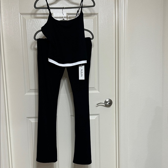 Bellelily Black Flare Pants & Top Set - 2 Items Tummy-Control Waist Stretchy NWT - Picture 1 of 12
